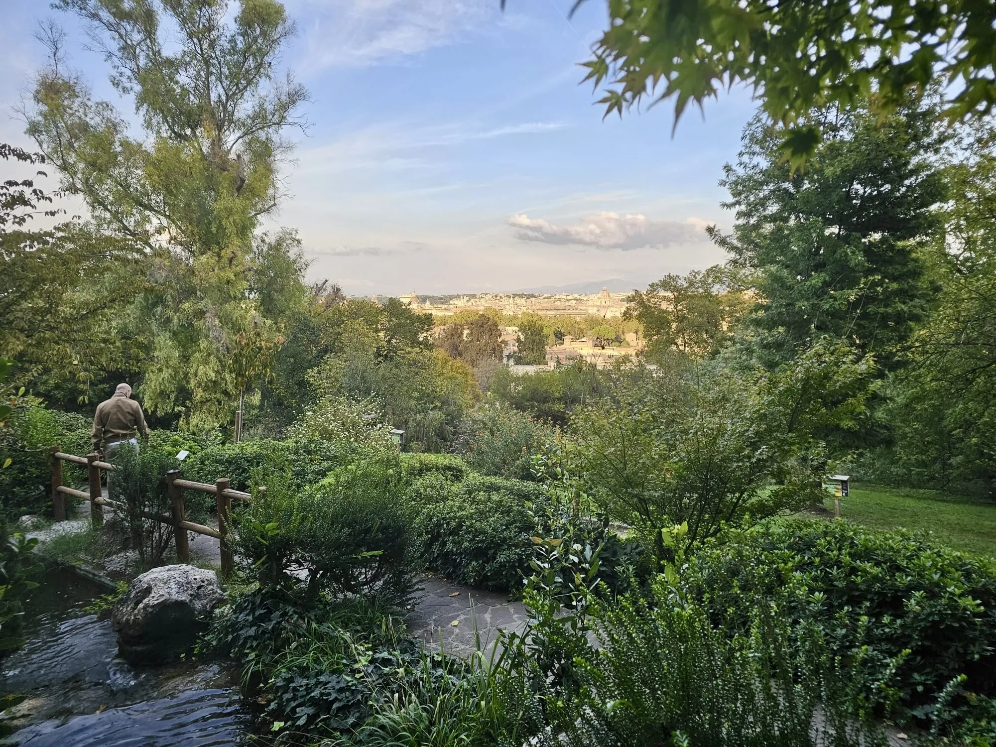 Roma Giardiniera orto botanico Veduta panoramica verde orto botanico